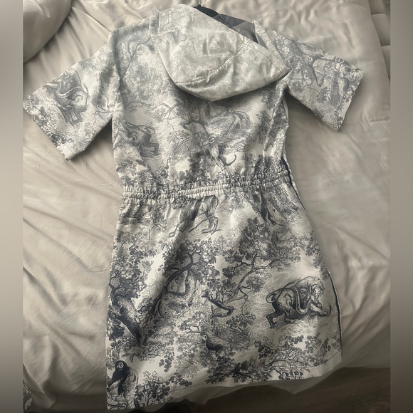 Dior Short Hooded Dress - Picture 3 of 6